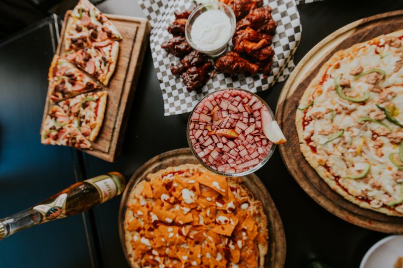 Wing Snob Solo Meal with wings and a drink